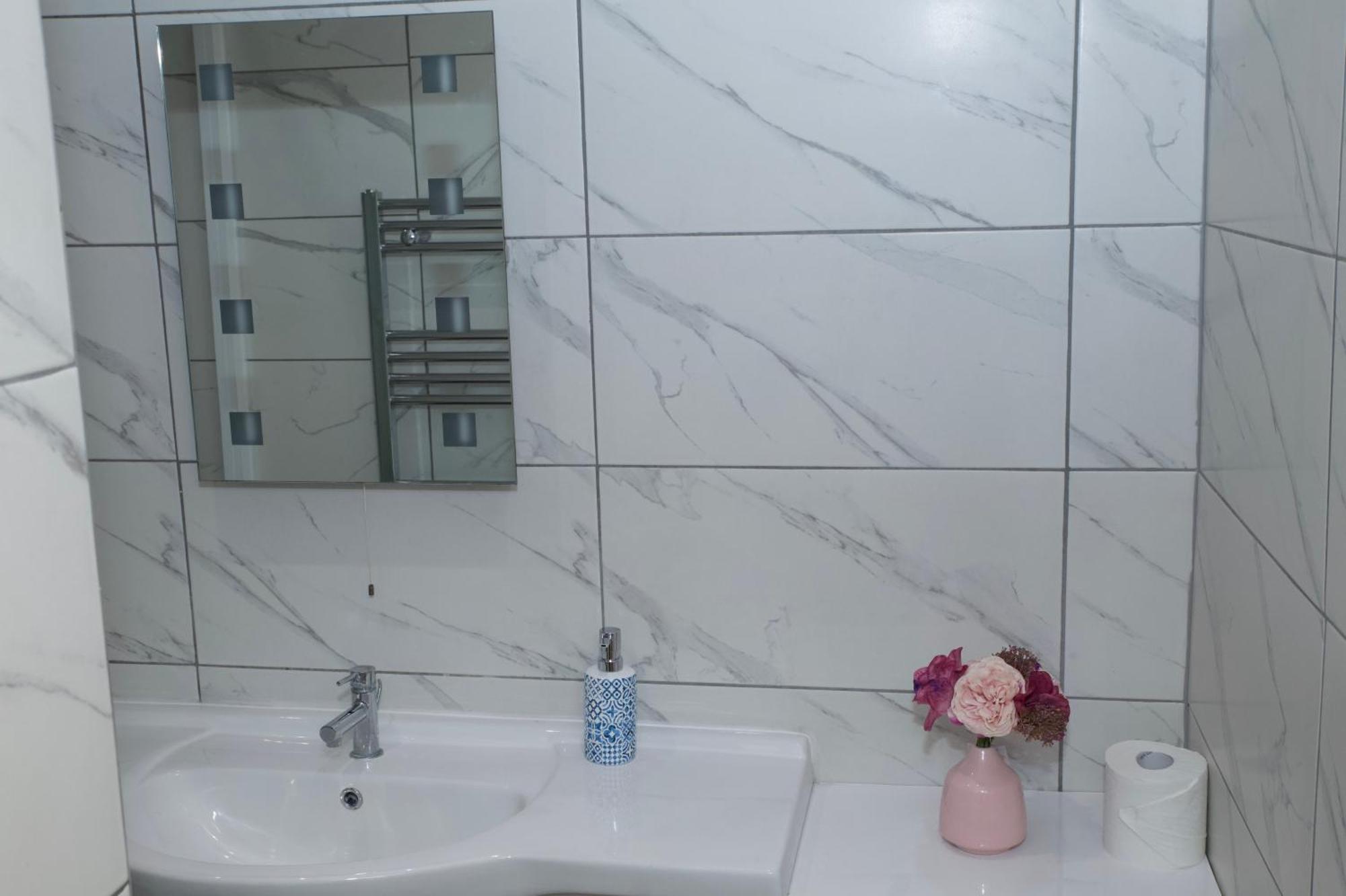 Spacious Modern 2 Bed Flat In City Centre Reading Eksteriør bilde