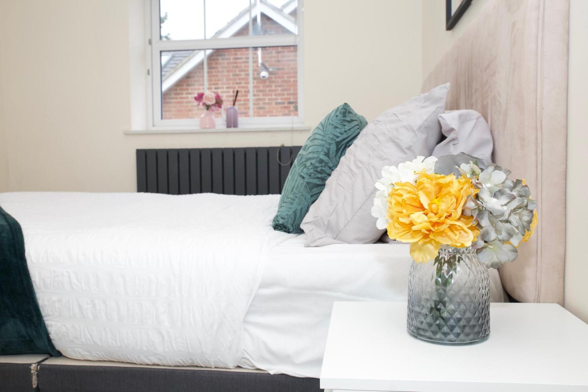 Spacious Modern 2 Bed Flat In City Centre Reading Eksteriør bilde